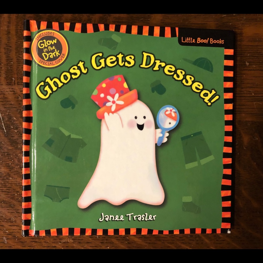 Little Boo! Bks.: Ghost Gets Dressed